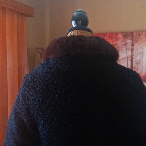 wool coat - Picture 3 of 10